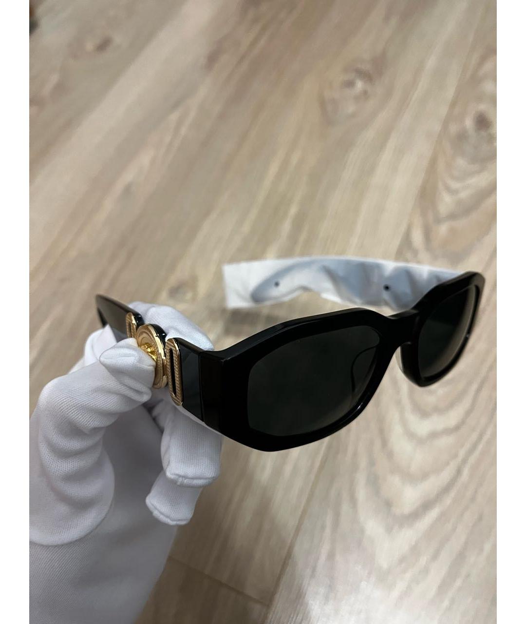 VERSACE Черные пластиковые солнцезащитные очки, фото 2