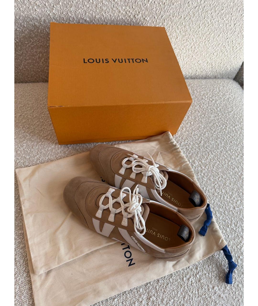 LOUIS VUITTON Бежевые замшевые кроссовки, фото 4