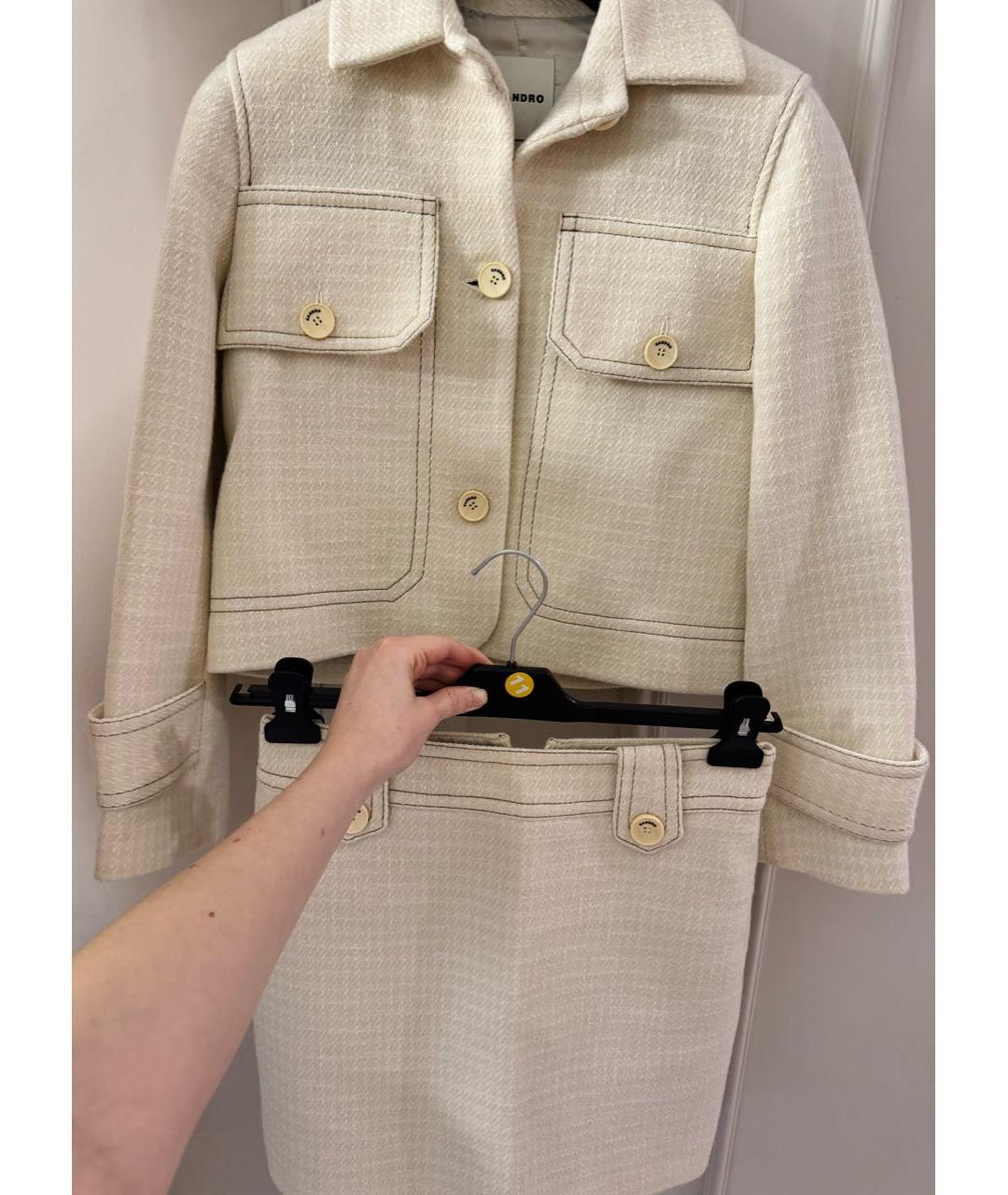 SANDRO Бежевый твидовый костюм с юбками, фото 6