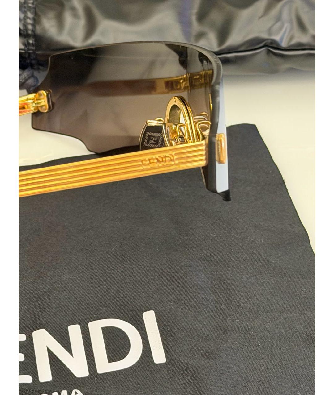FENDI Золотые металлические солнцезащитные очки, фото 3