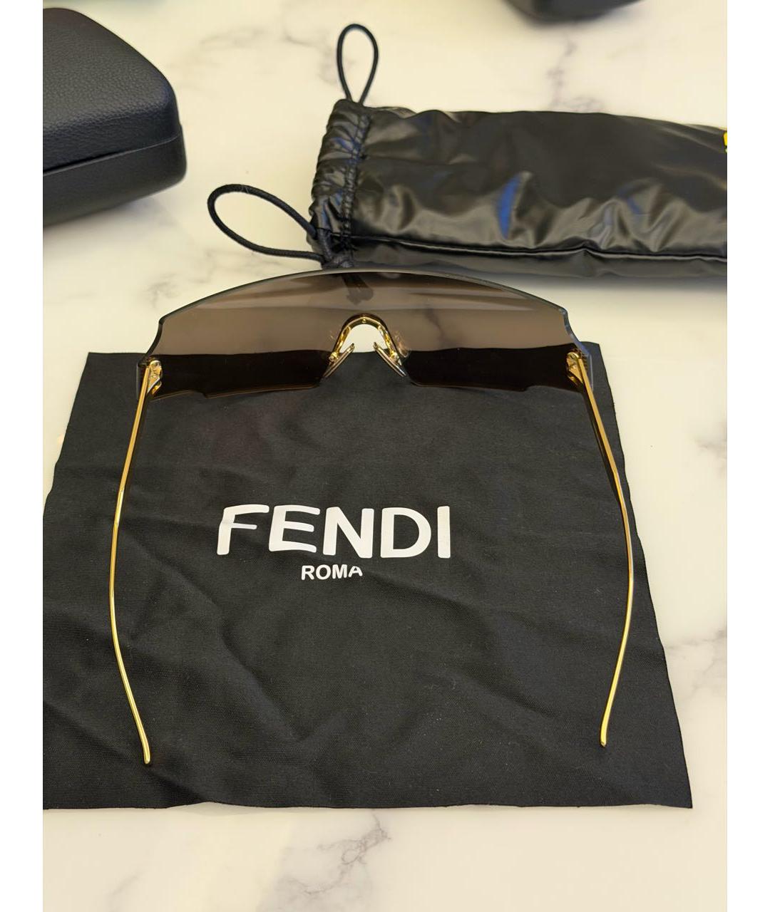 FENDI Золотые металлические солнцезащитные очки, фото 5