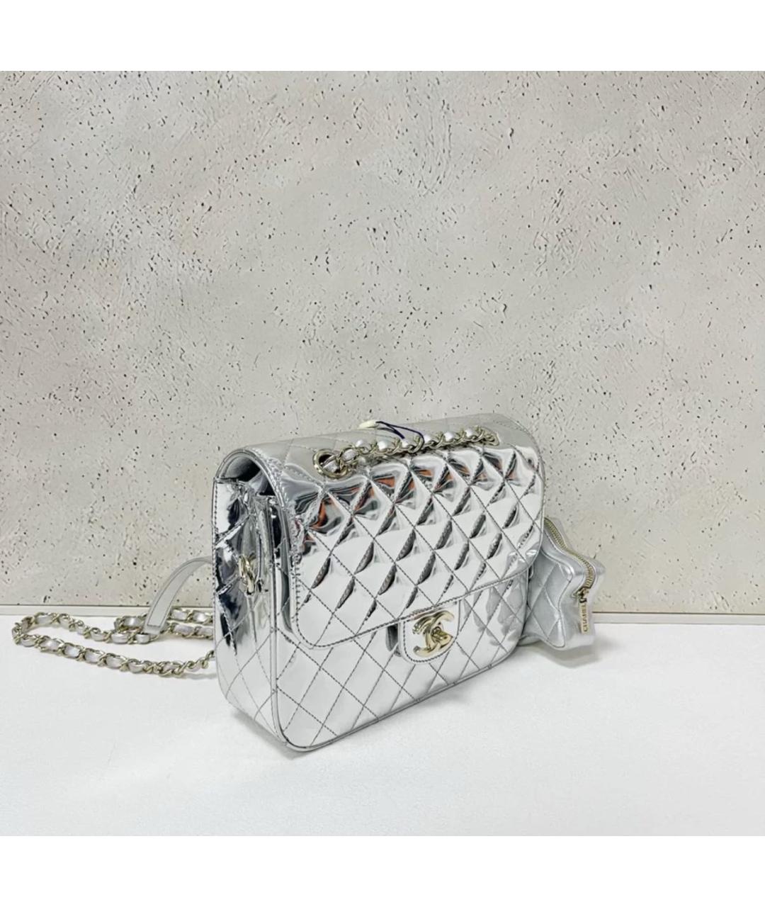 CHANEL Серебряная сумка через плечо, фото 3