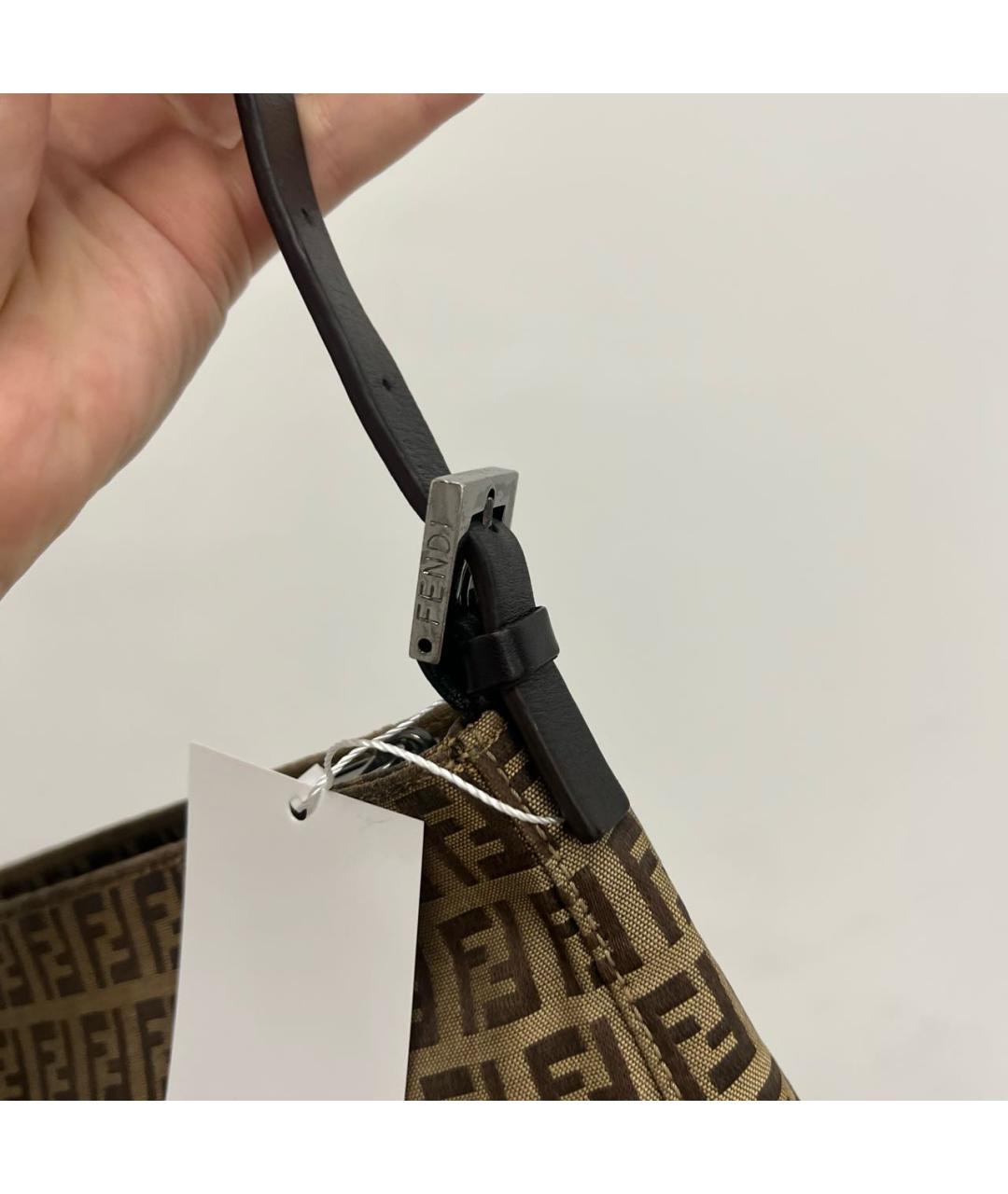 FENDI Коричневая кожаная сумка с короткими ручками, фото 5