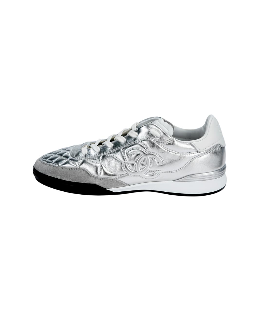 CHANEL Серебряные кожаные низкие кроссовки / кеды, фото 2