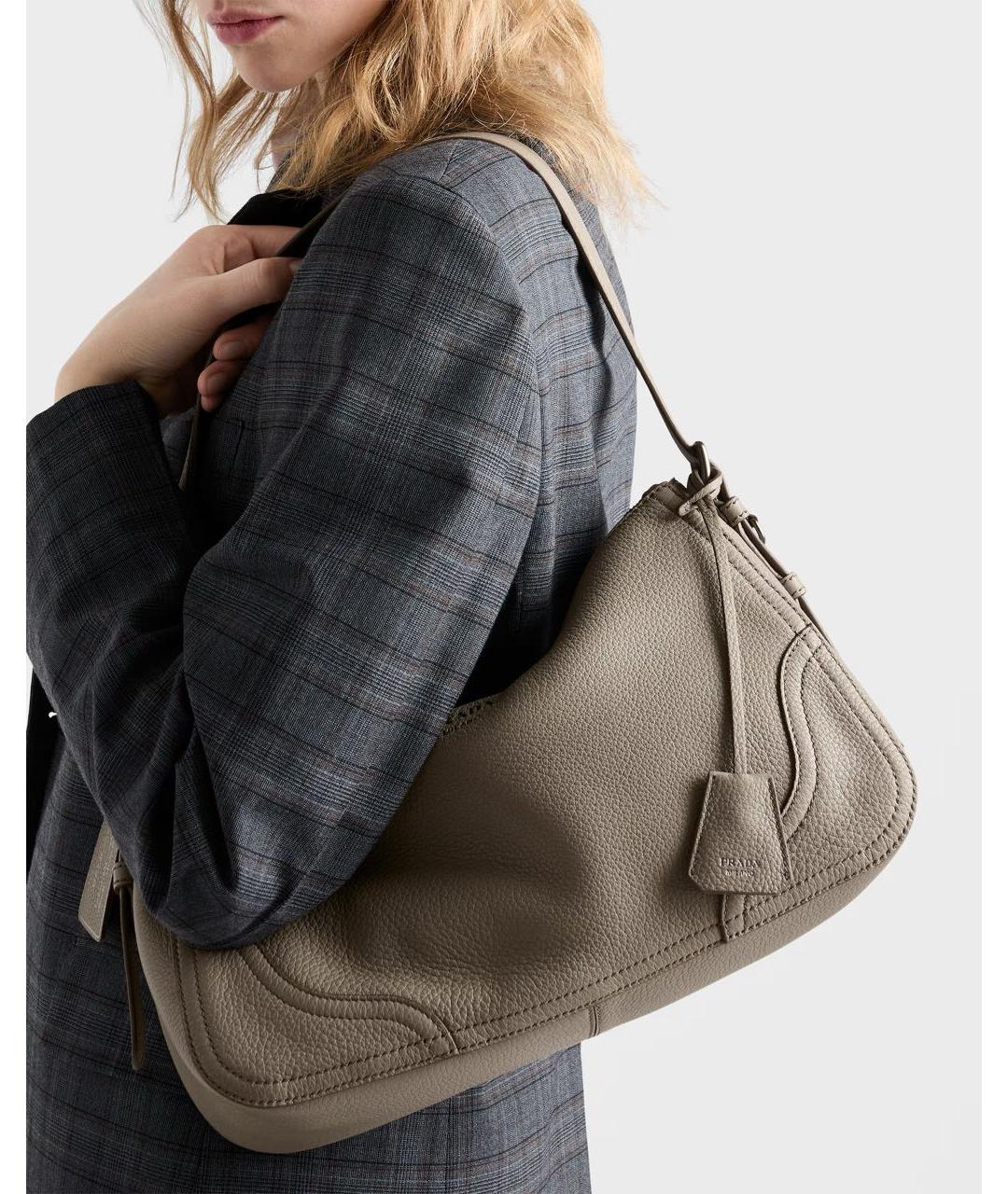 PRADA Серая кожаная сумка через плечо, фото 5