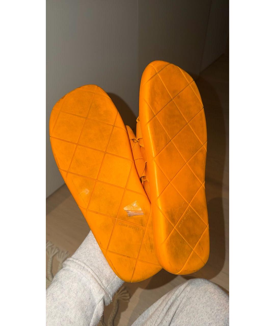 BOTTEGA VENETA Оранжевое текстильные сандалии, фото 6