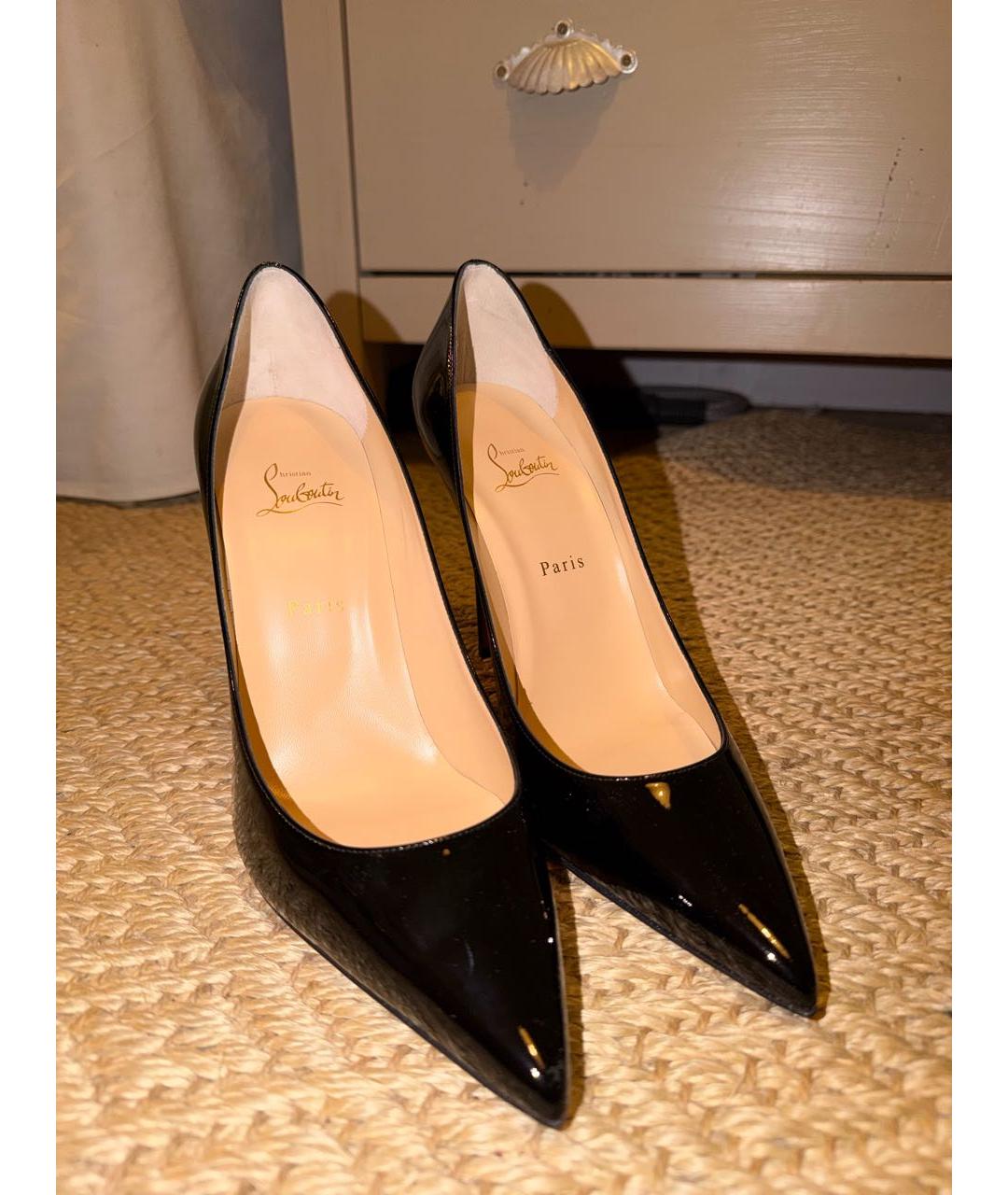 CHRISTIAN LOUBOUTIN Черные туфли из лакированной кожи, фото 2