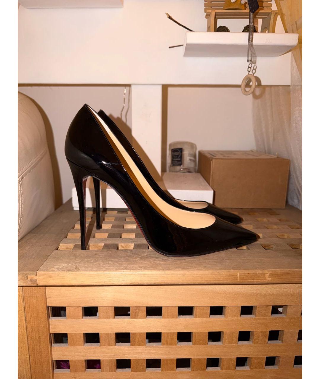 CHRISTIAN LOUBOUTIN Черные туфли из лакированной кожи, фото 6