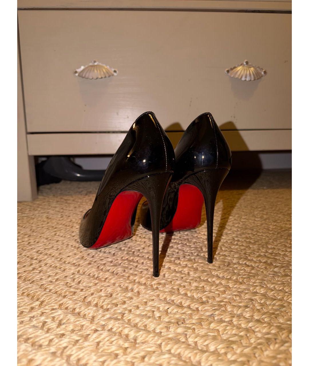CHRISTIAN LOUBOUTIN Черные туфли из лакированной кожи, фото 4
