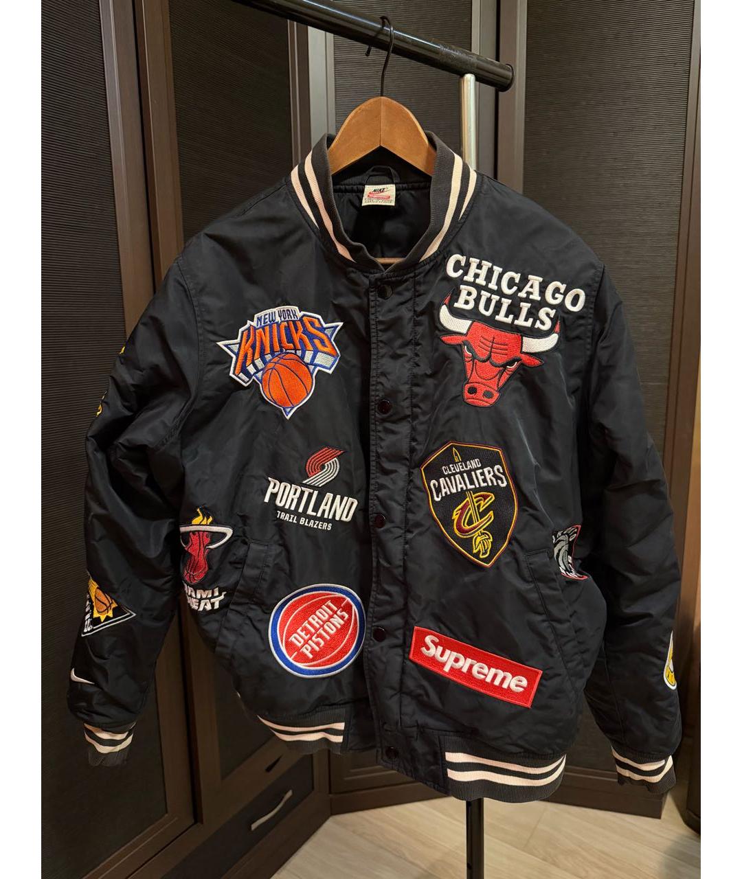 SUPREME Черная полиэстеровая куртка, фото 9