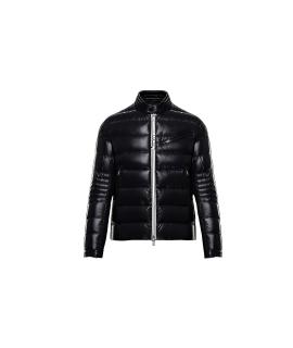 MONCLER Пуховик