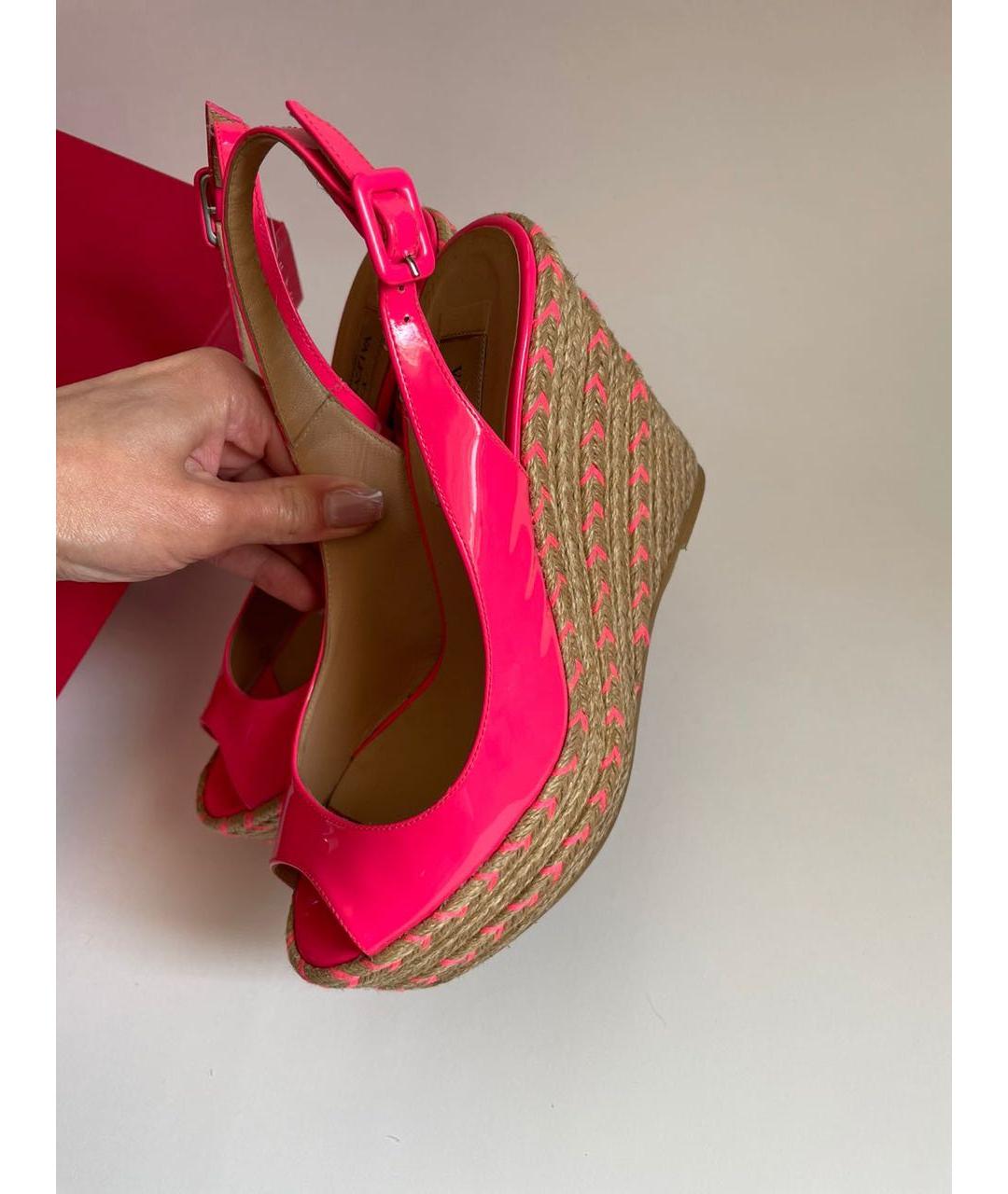 VALENTINO Розовые босоножки из лакированной кожи, фото 6