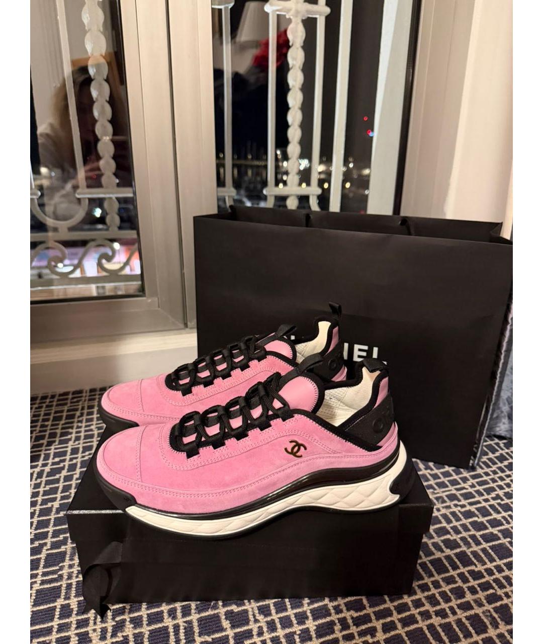 CHANEL Розовые замшевые кроссовки, фото 5
