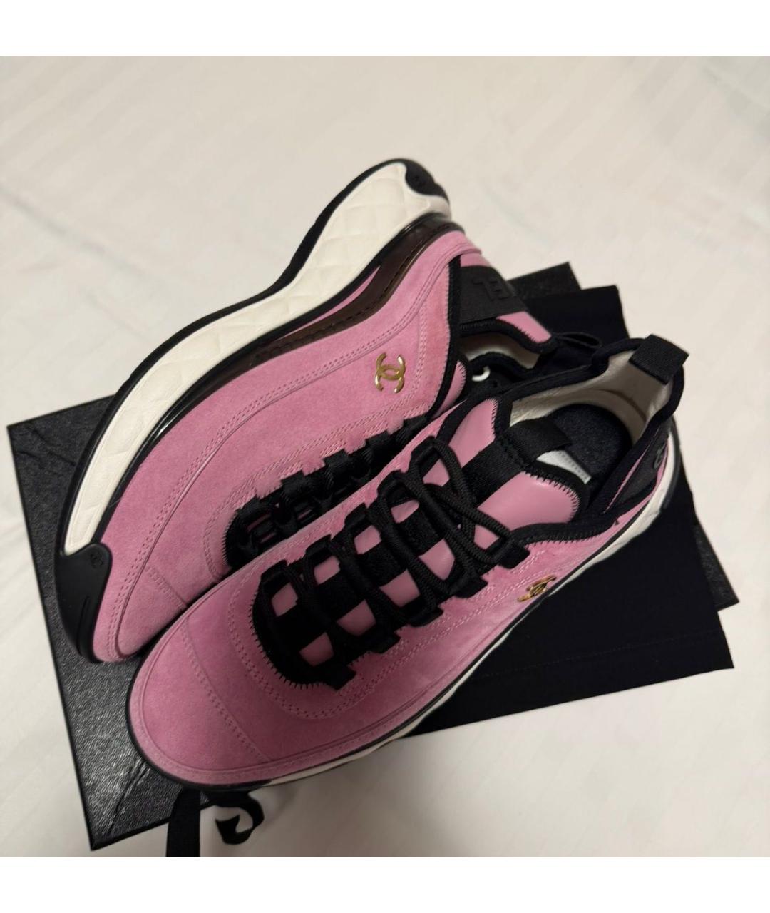CHANEL Розовые замшевые кроссовки, фото 3