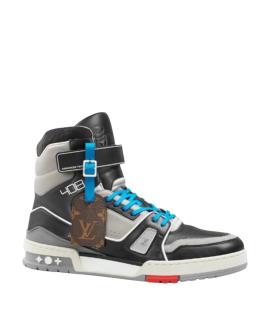 LOUIS VUITTON Низкие кроссовки / кеды