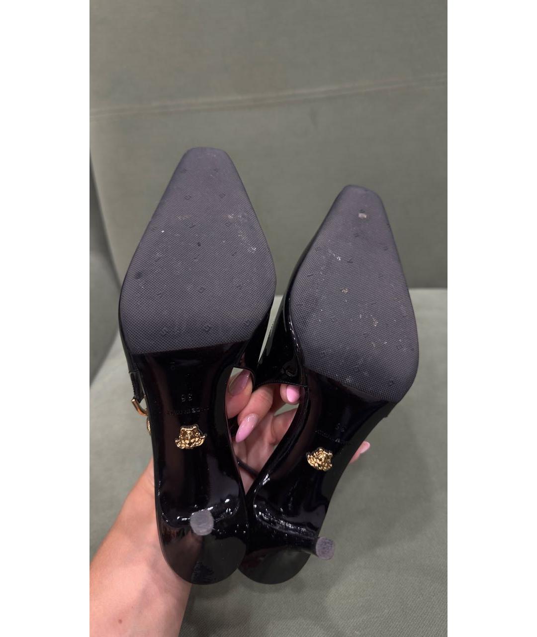VERSACE Черные туфли из лакированной кожи, фото 4
