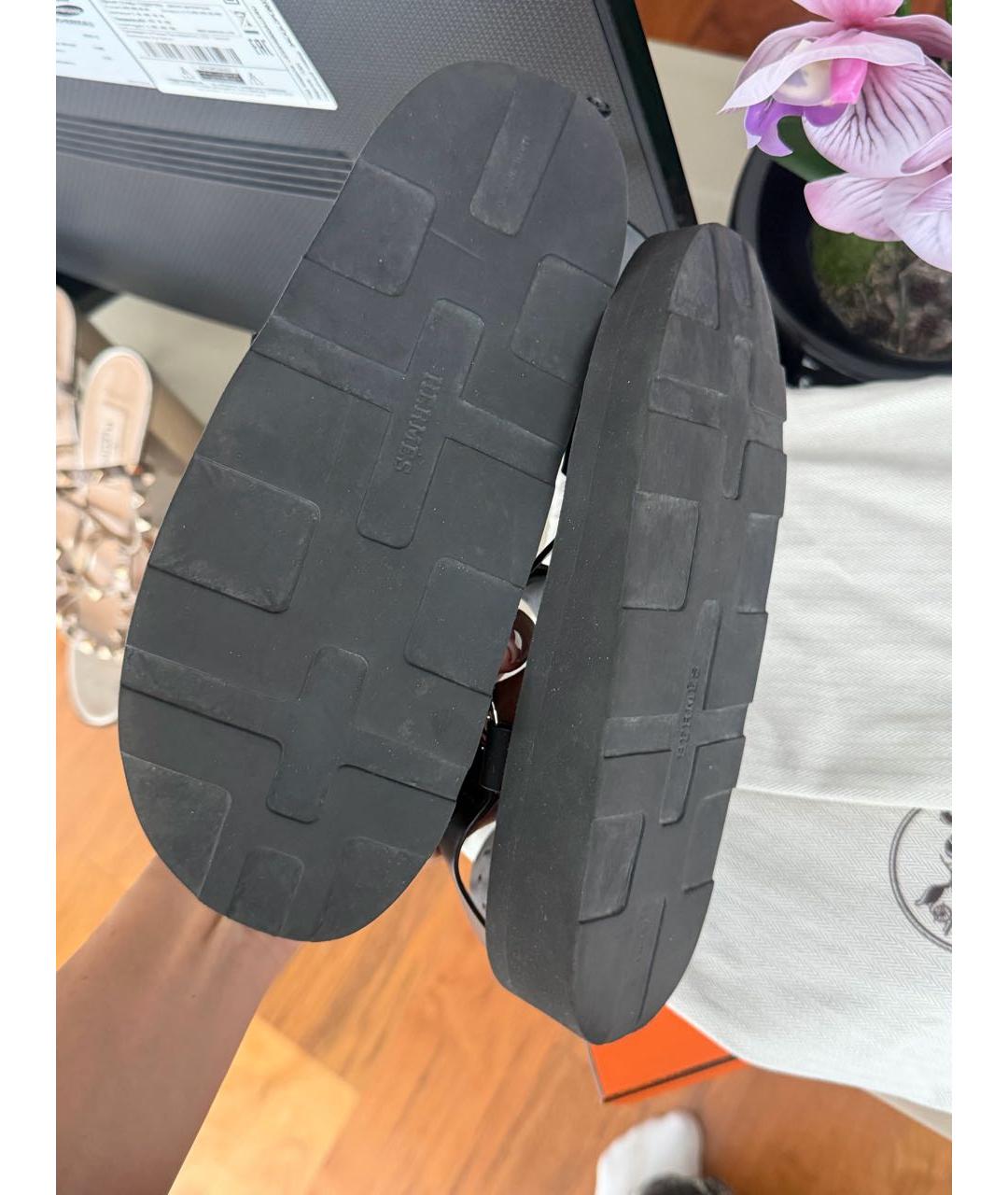 HERMES Черные кожаные сандалии, фото 5
