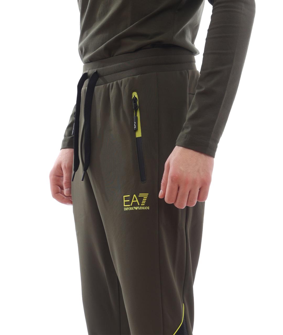 EA7 Зеленые полиэстеровые повседневные брюки, фото 4