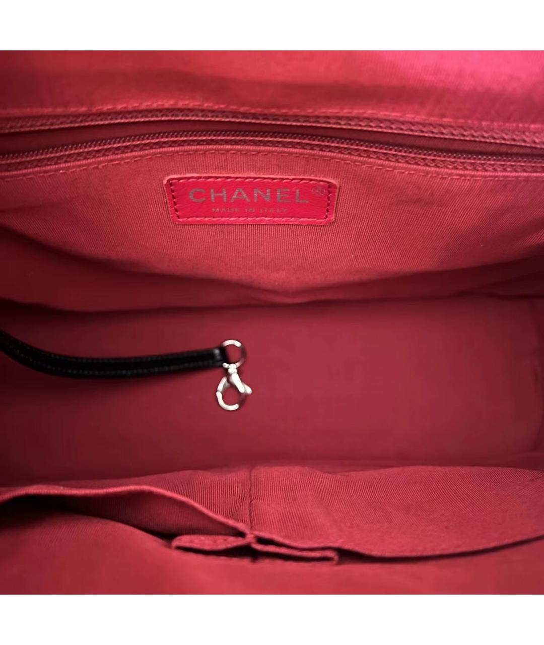 CHANEL Черная кожаная сумка через плечо, фото 3