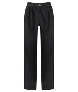 ALO YOGA Спортивные брюки и шорты