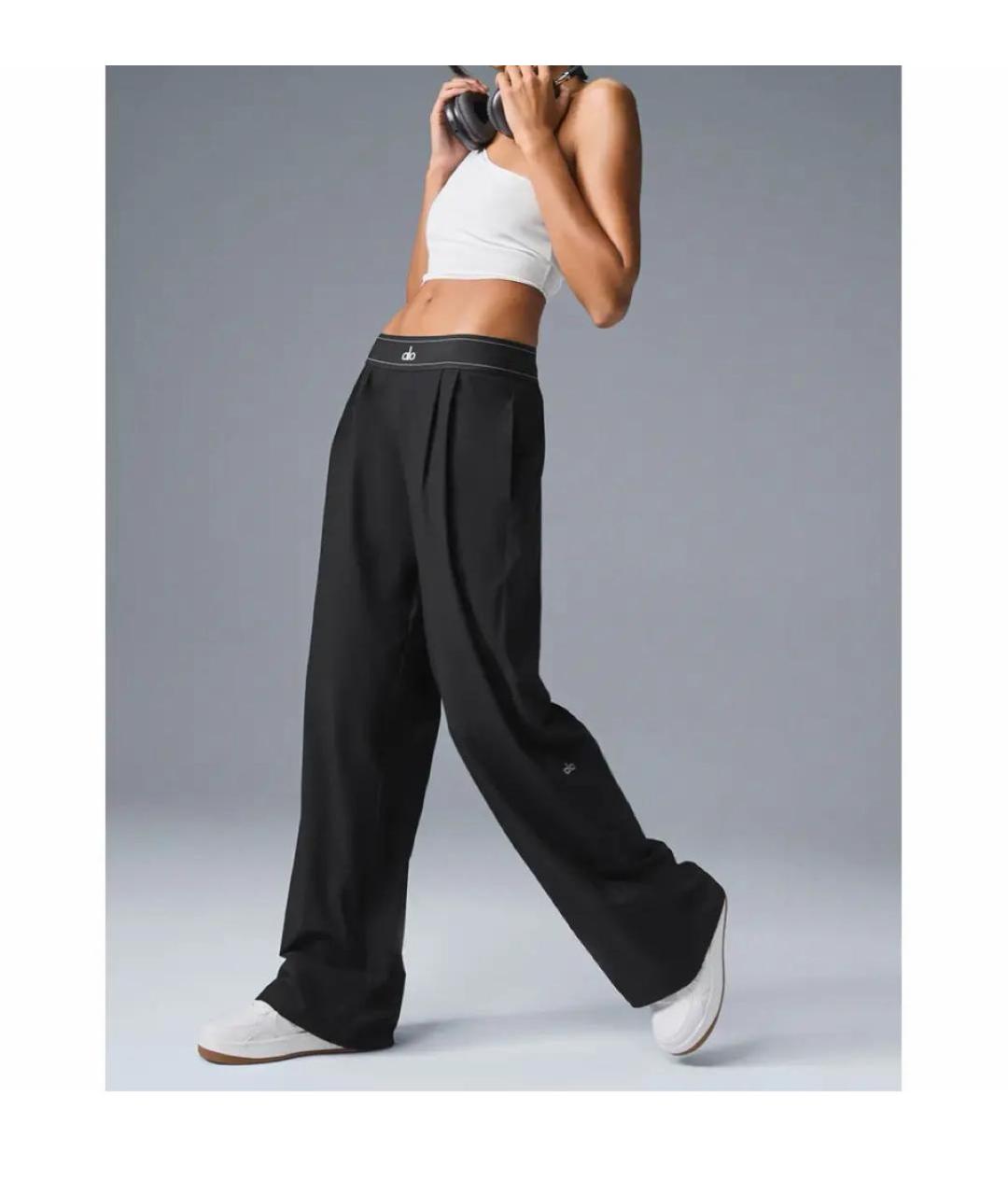 ALO YOGA Черные полиэстеровые спортивные брюки и шорты, фото 3