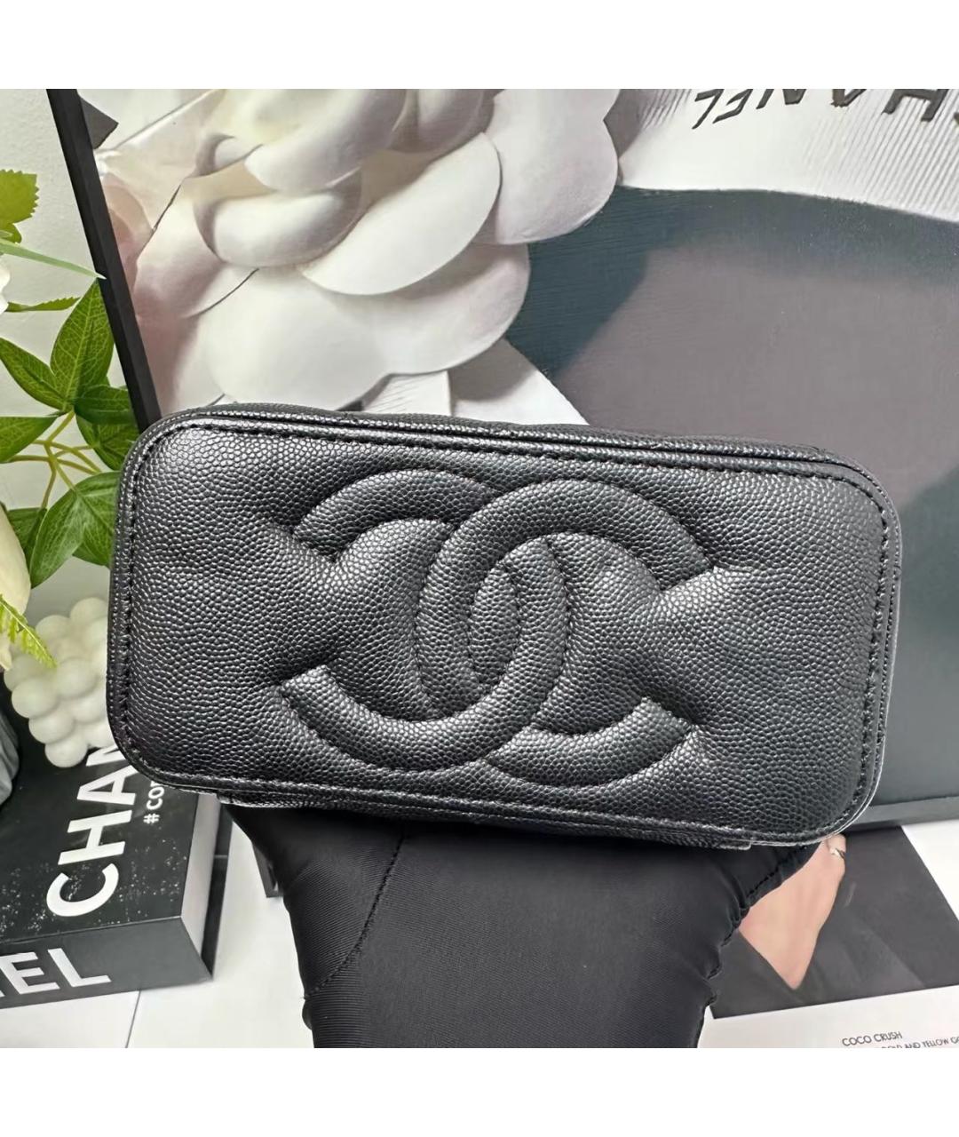 CHANEL Черная кожаная сумка через плечо, фото 5