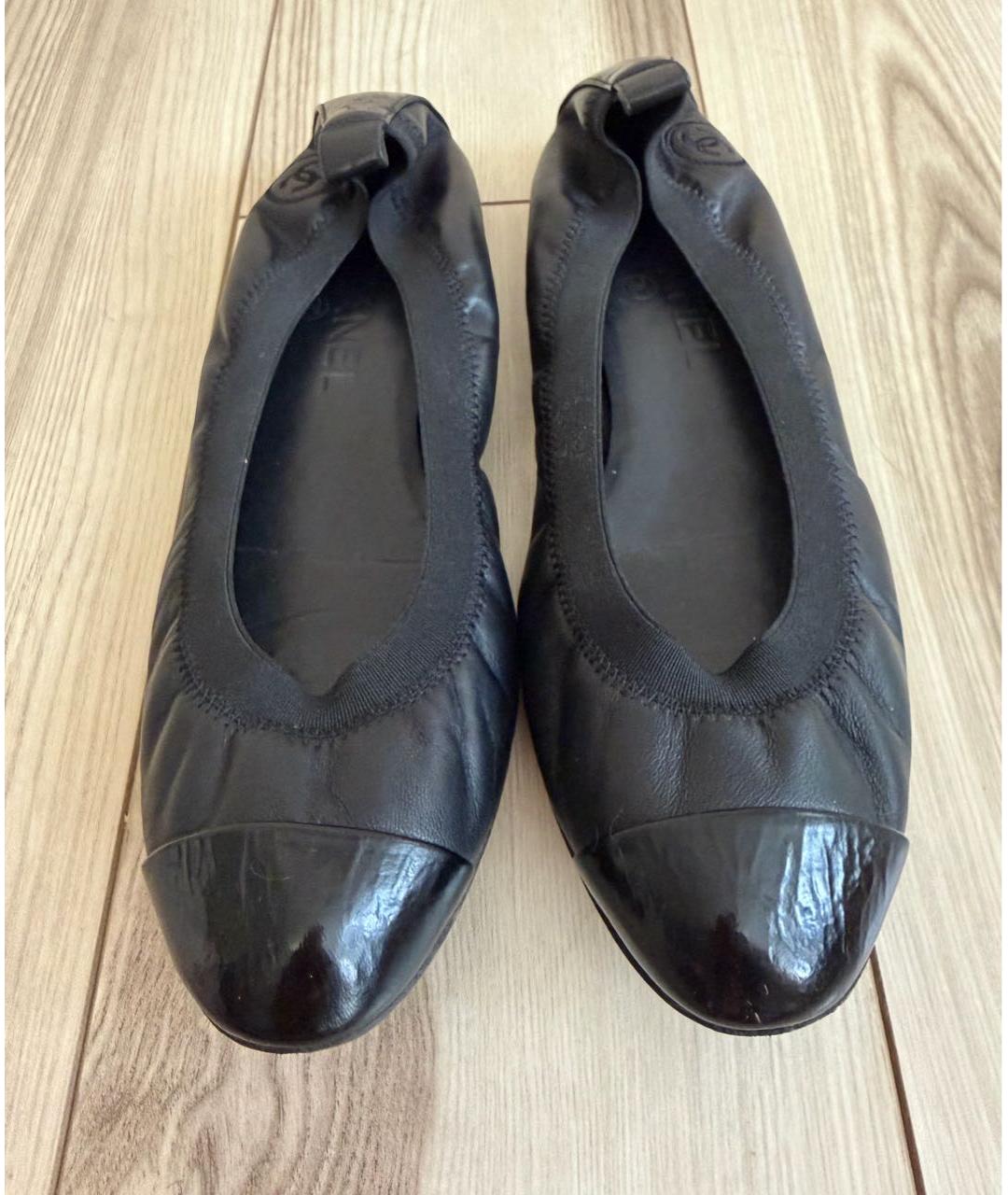 CHANEL Черные кожаные балетки, фото 2