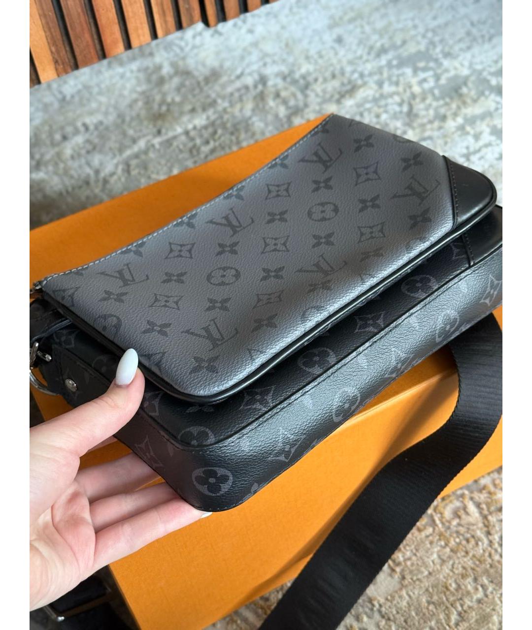 LOUIS VUITTON Антрацитовая сумка на плечо, фото 8