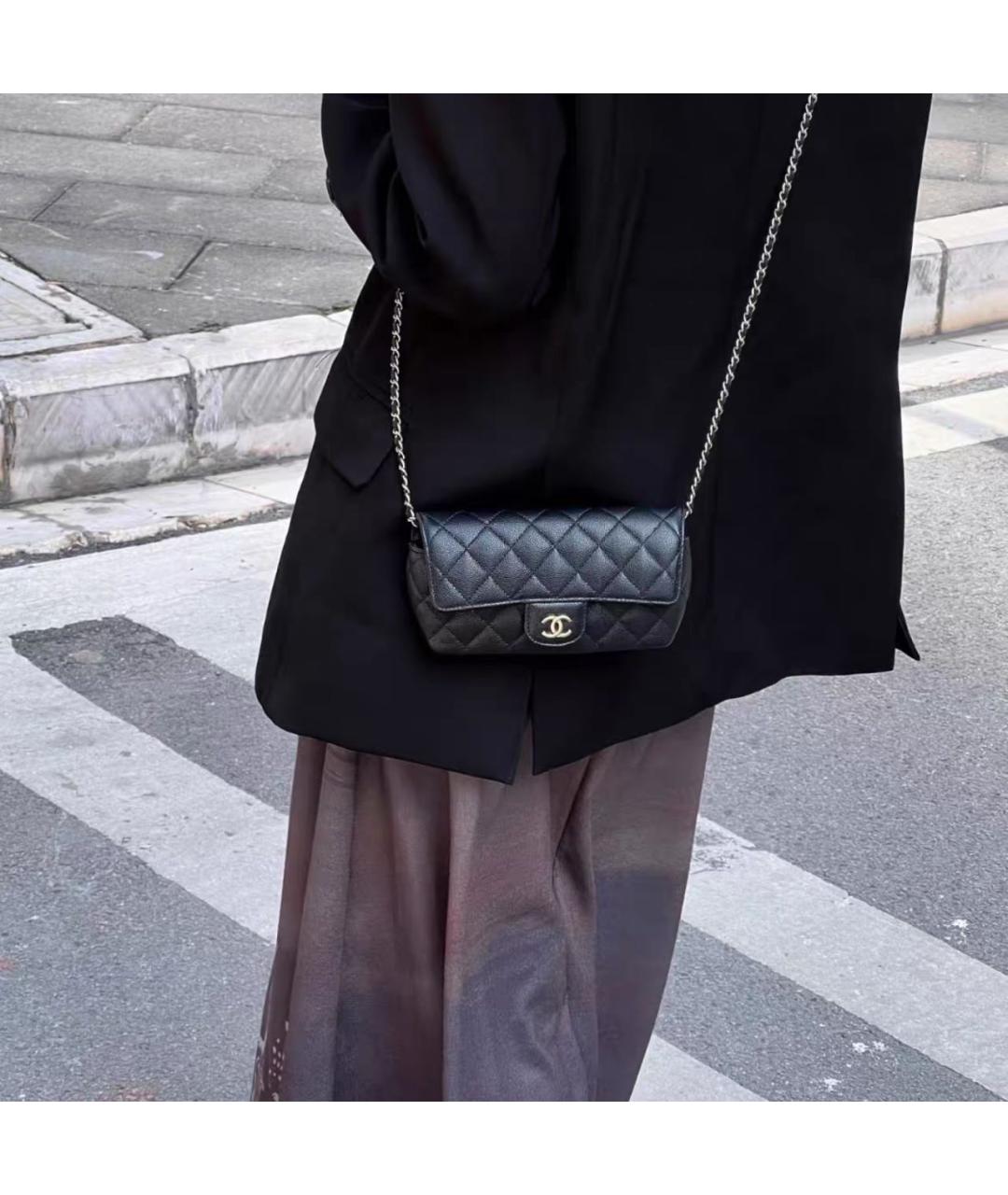 CHANEL Черная кожаная сумка через плечо, фото 6
