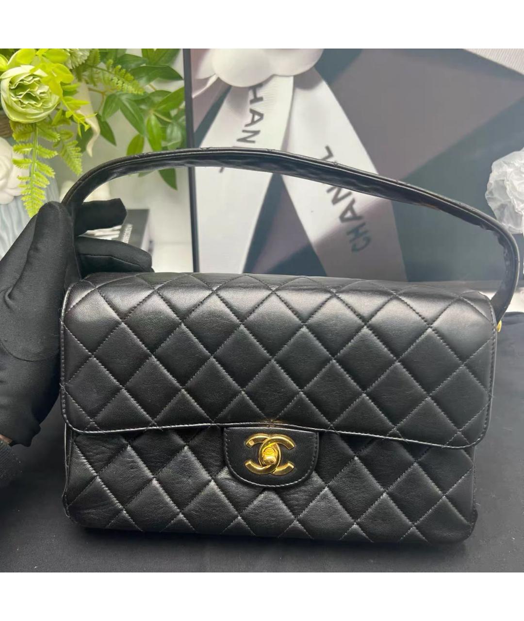 CHANEL Черная кожаная сумка с короткими ручками, фото 7