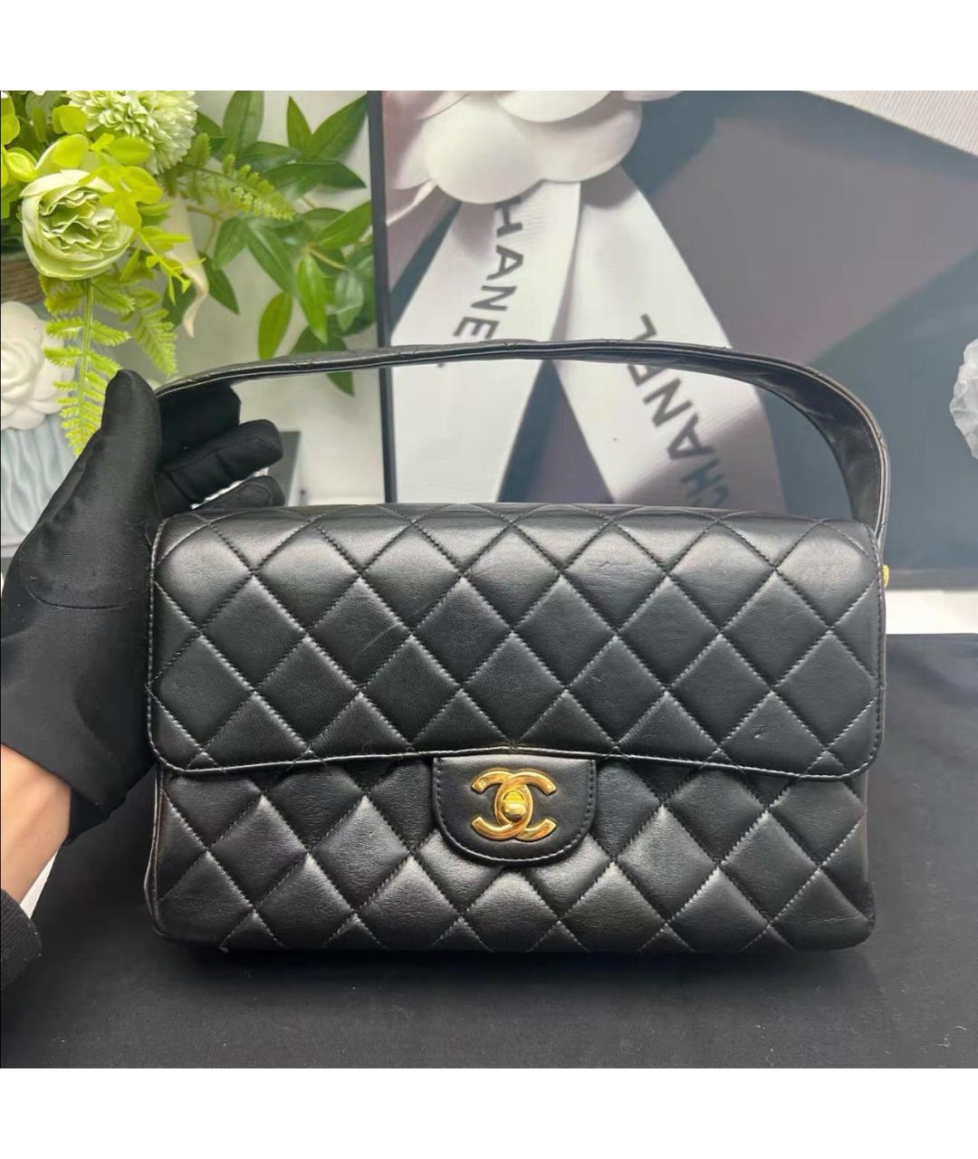 CHANEL Черная кожаная сумка с короткими ручками, фото 2