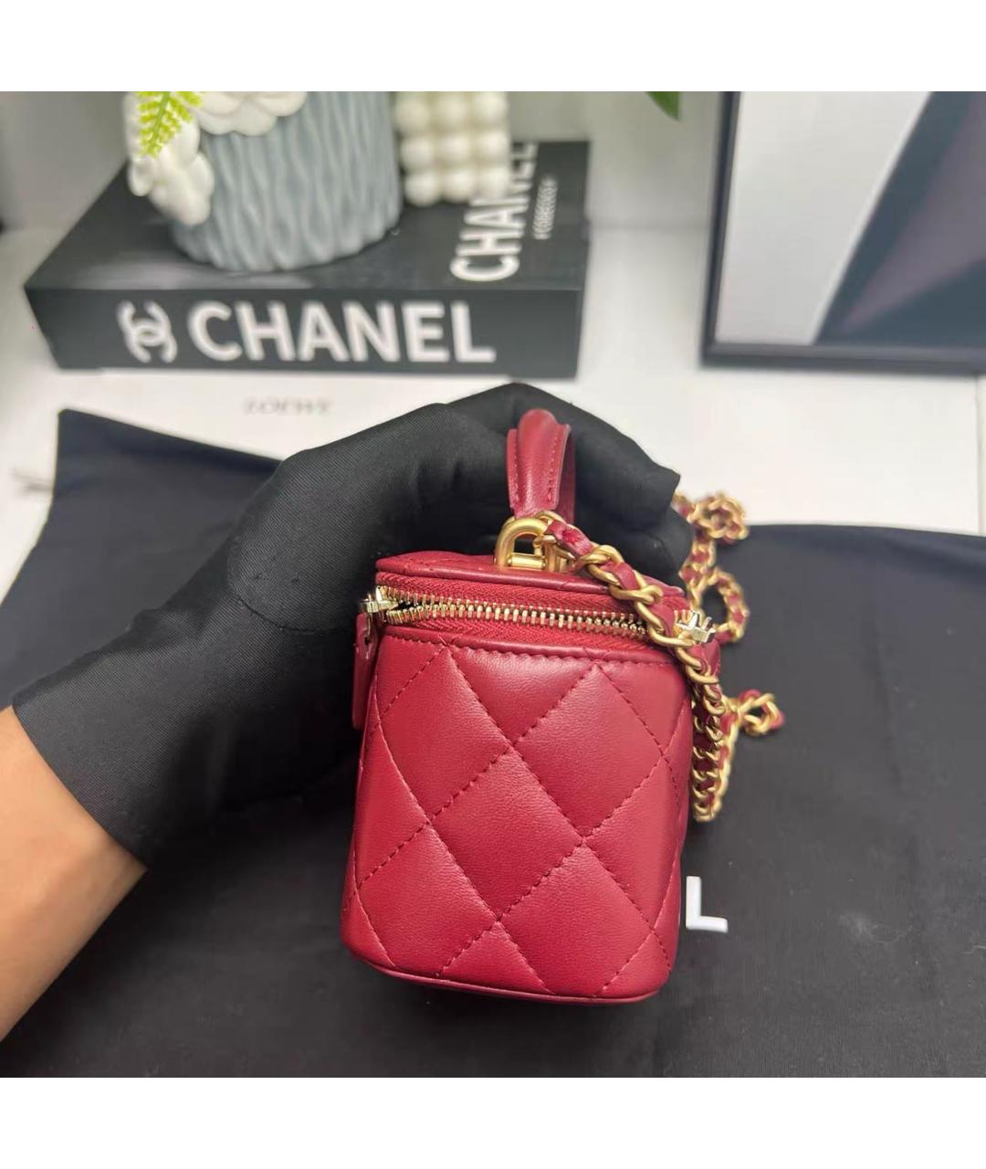 CHANEL Красная кожаная сумка через плечо, фото 4