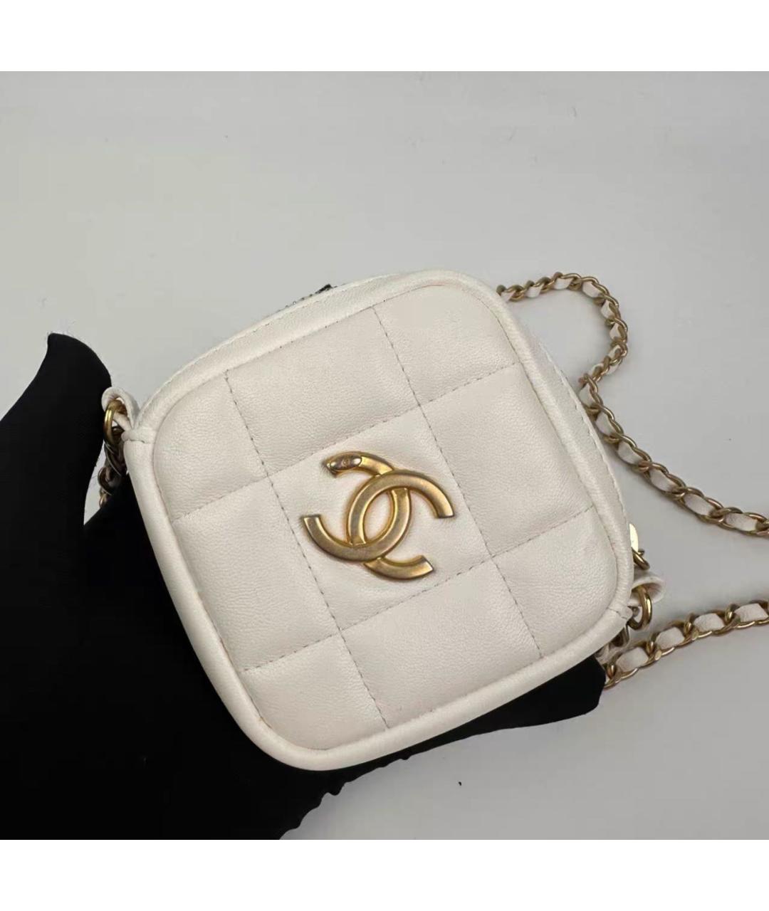 CHANEL Белая кожаная сумка через плечо, фото 6