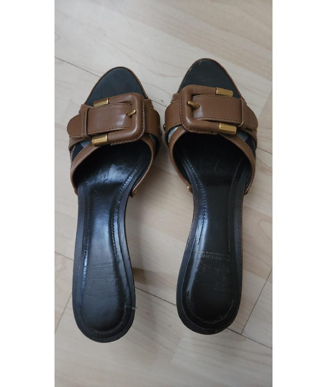 BURBERRY Коричневые мюли, фото 3