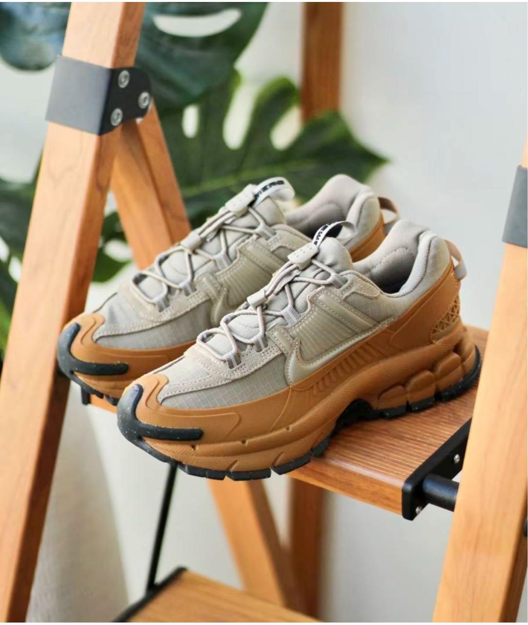 NIKE Коричневые низкие кроссовки / кеды, фото 5