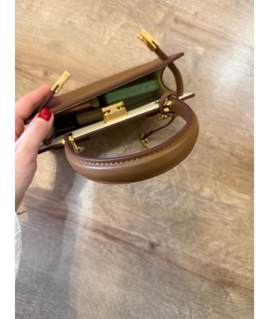 TORY BURCH Коричневая кожаная сумка с короткими ручками, фото 4