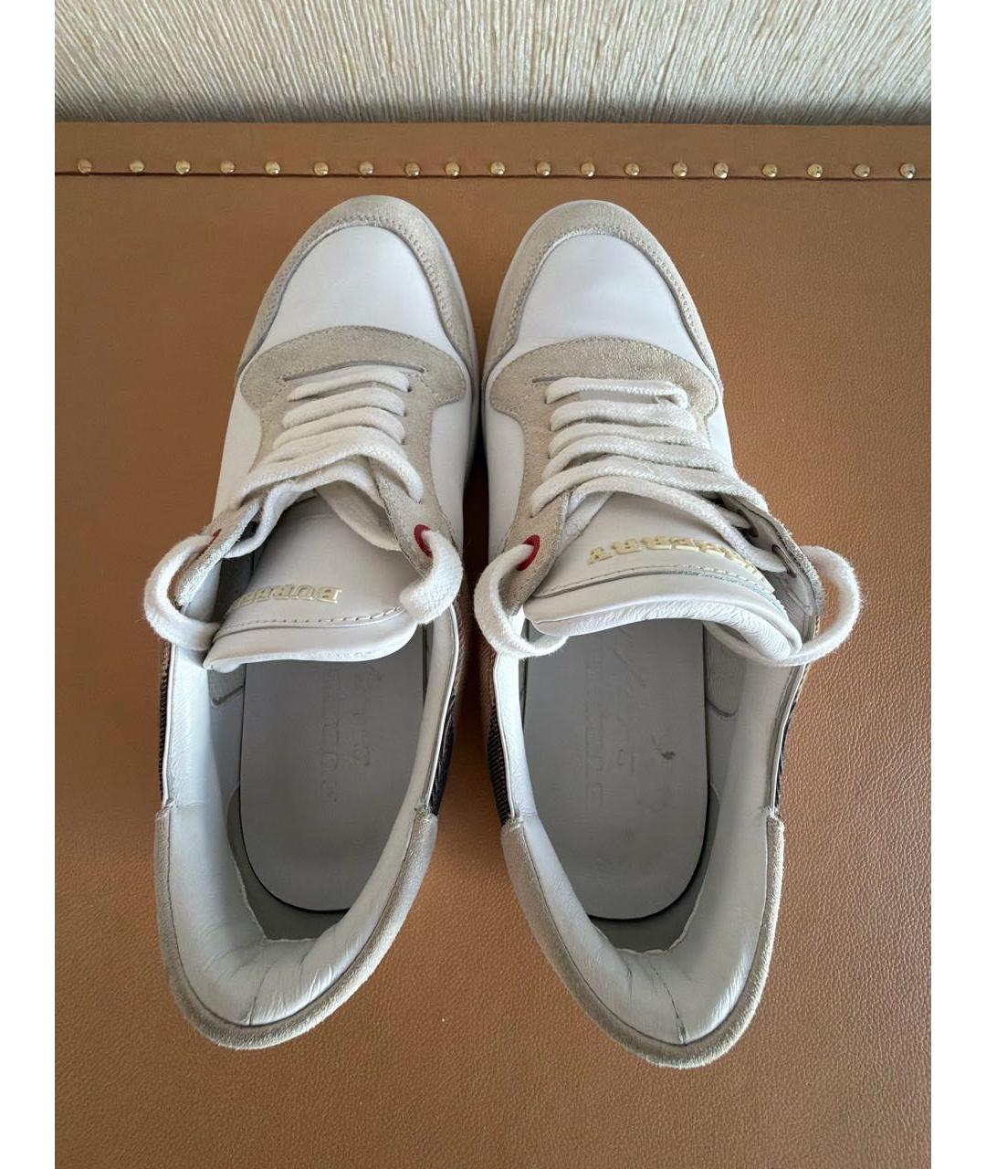 BURBERRY Белые кожаные низкие кроссовки / кеды, фото 3