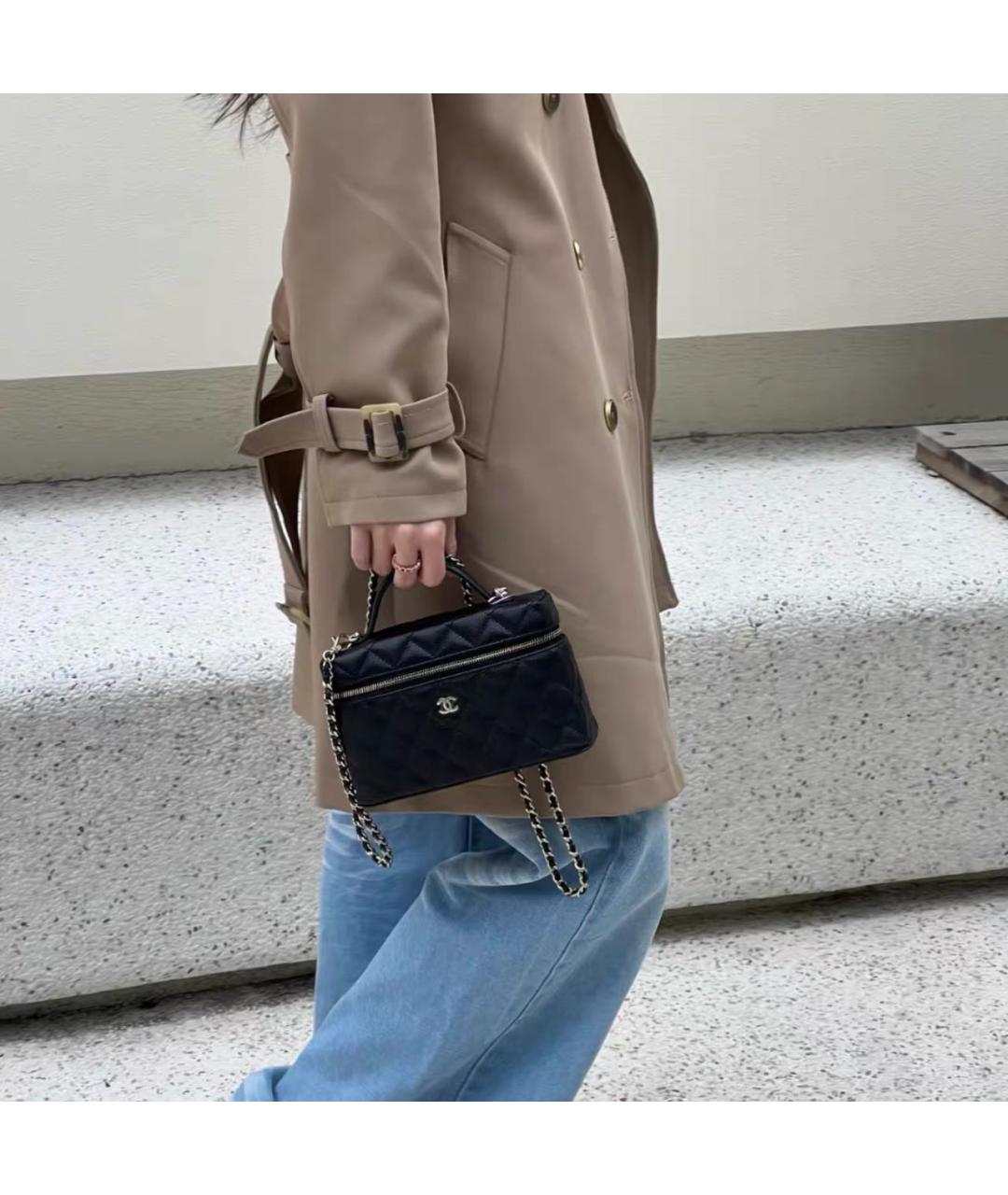 CHANEL Черная кожаная сумка через плечо, фото 8