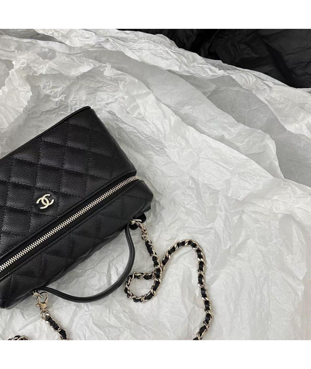 CHANEL Черная кожаная сумка через плечо, фото 5