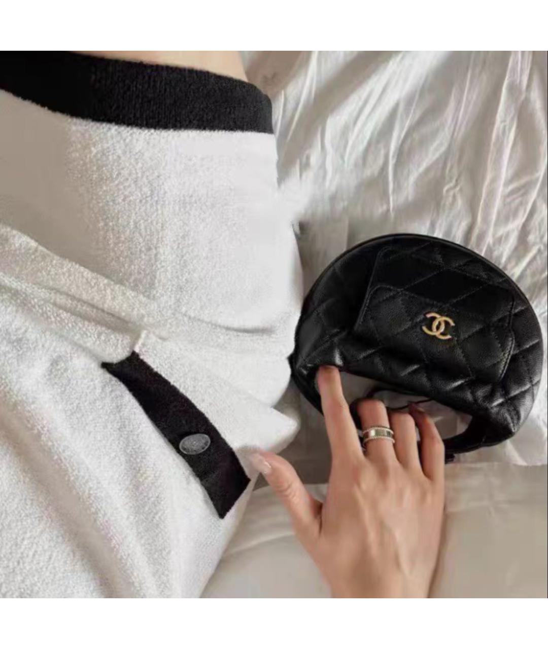 CHANEL Черная кожаная сумка с короткими ручками, фото 7