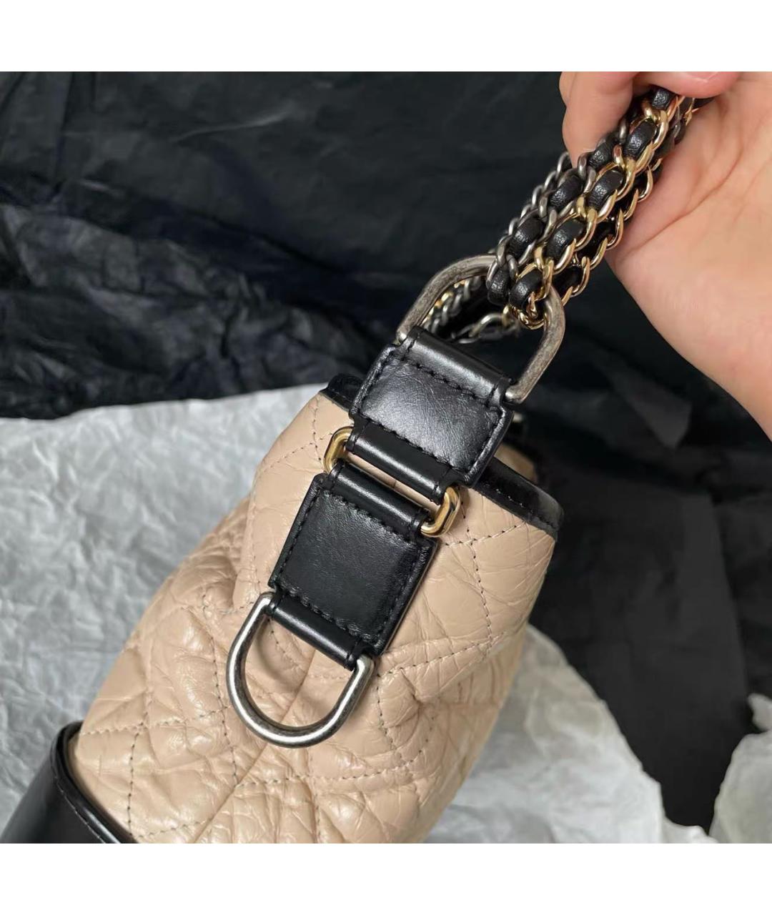 CHANEL Бежевая кожаная сумка через плечо, фото 5