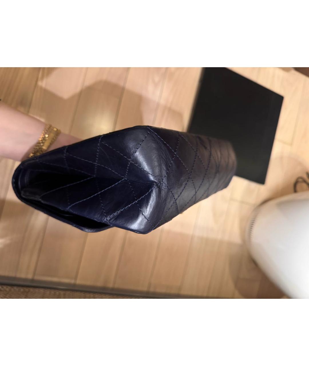 CHANEL Темно-синяя кожаная сумка через плечо, фото 4