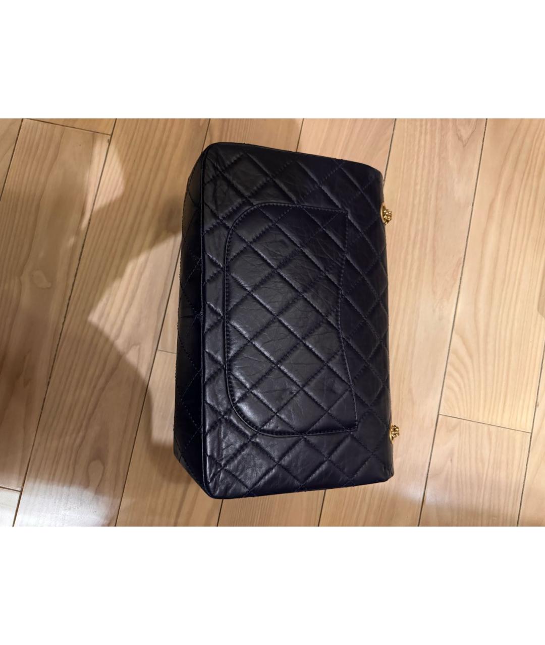 CHANEL Темно-синяя кожаная сумка через плечо, фото 2