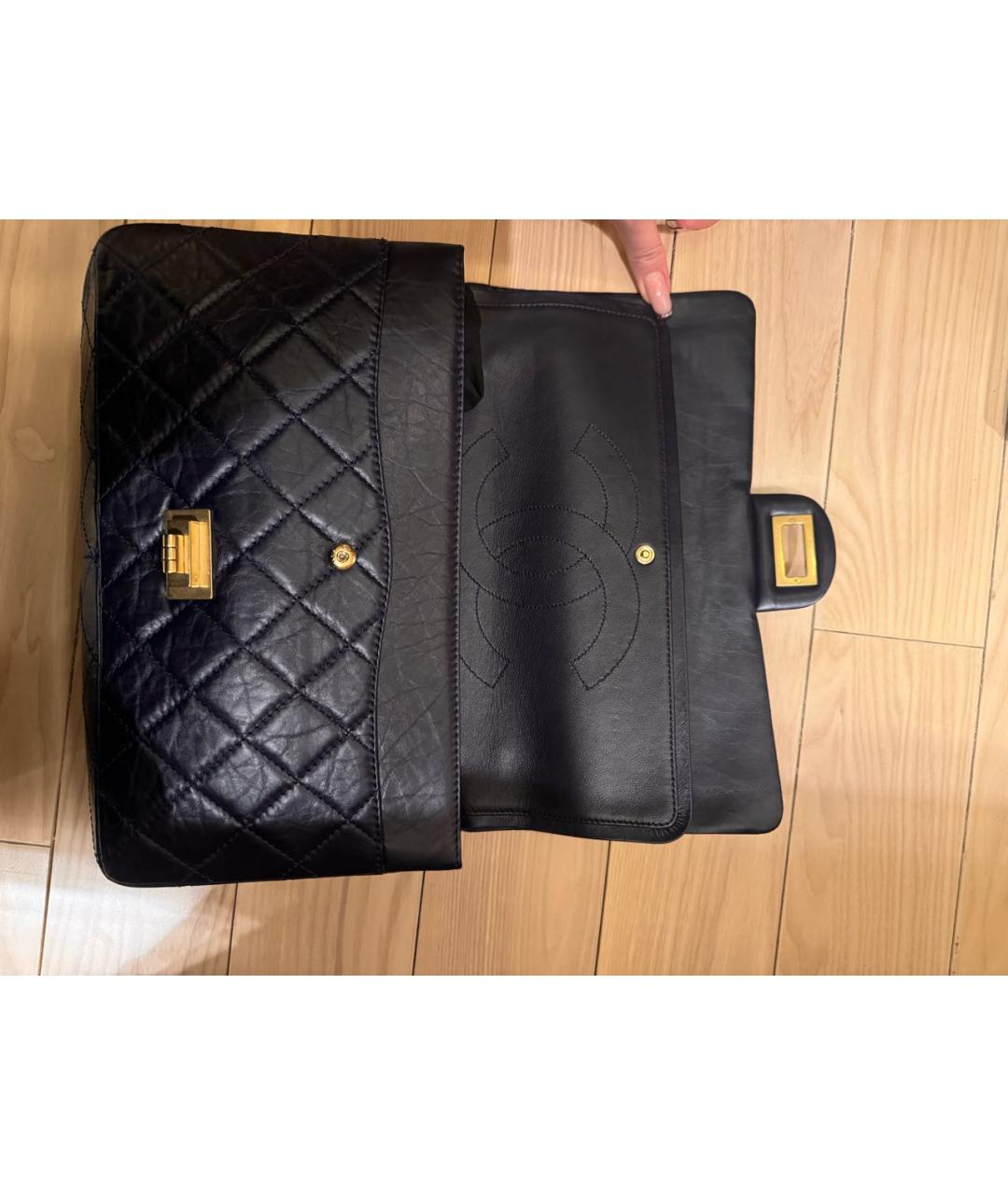 CHANEL Темно-синяя кожаная сумка через плечо, фото 6