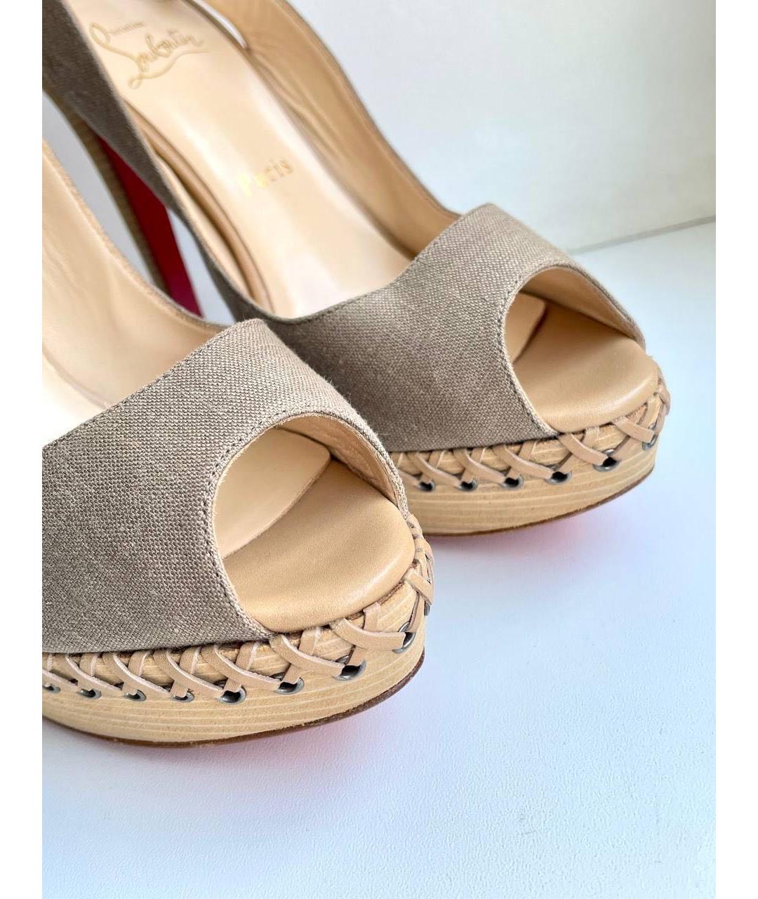 CHRISTIAN LOUBOUTIN Бежевые текстильные босоножки, фото 6