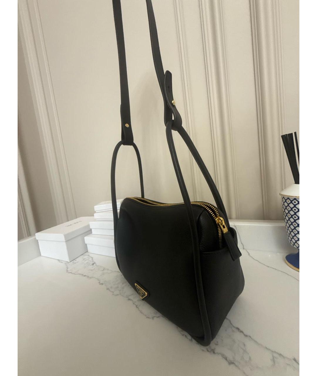 PRADA Черная кожаная сумка с короткими ручками, фото 6
