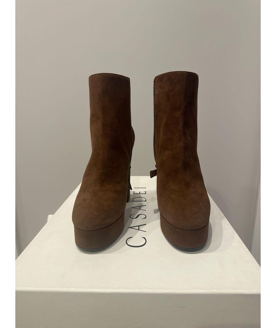 CASADEI Коричневые замшевые ботильоны, фото 2