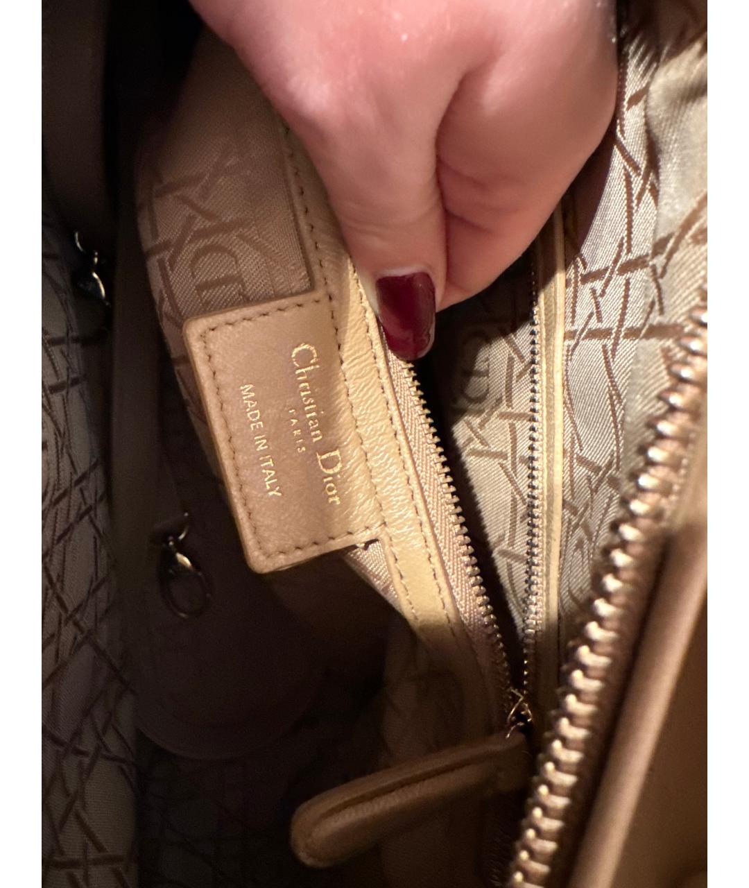 CHRISTIAN DIOR Бежевая кожаная сумка с короткими ручками, фото 4