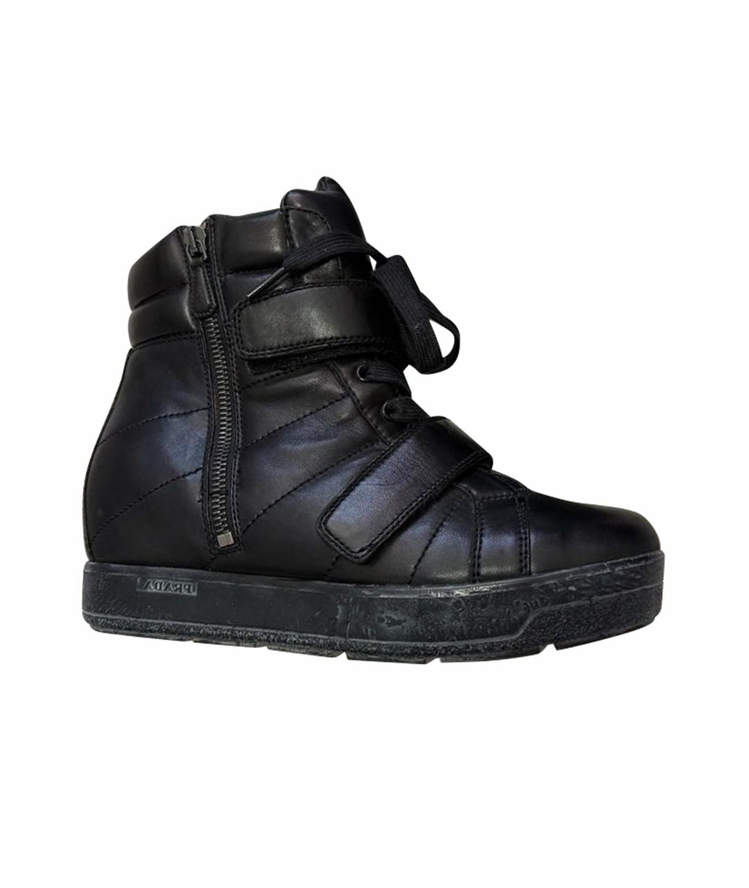 PRADA Черные кожаные ботинки, фото 1