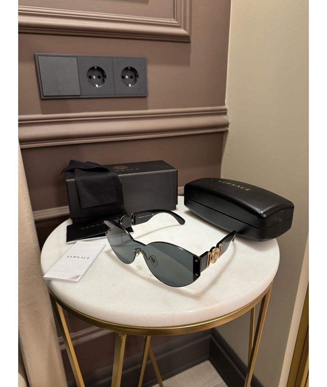 VERSACE Черные пластиковые солнцезащитные очки, фото 5